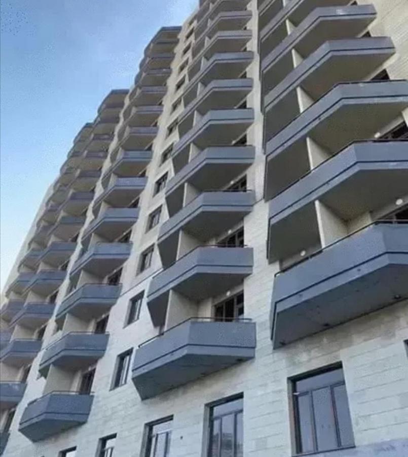 Beautiful Apartment With 3 Balconies In The Center Of Yerevan Luaran gambar